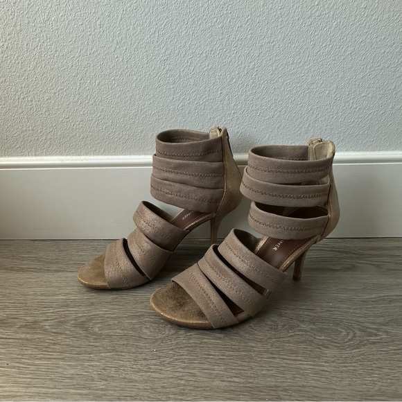 Donald j pliner woman’s heels - Picture 1 of 5